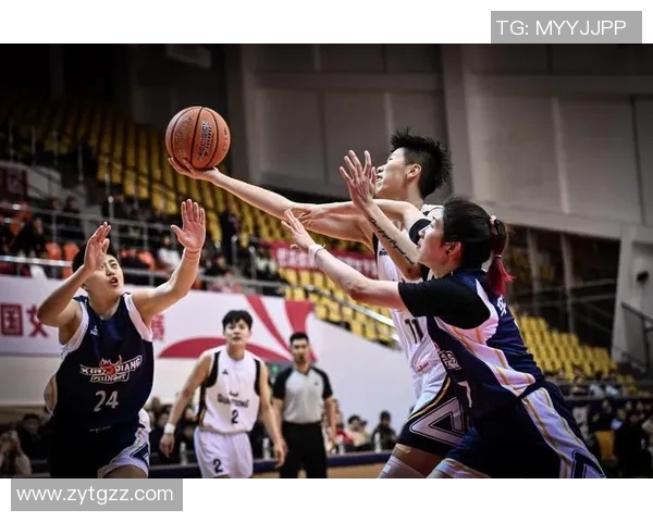 2013年CBA季后赛北京队与吉林队激战回顾与精彩瞬间分析